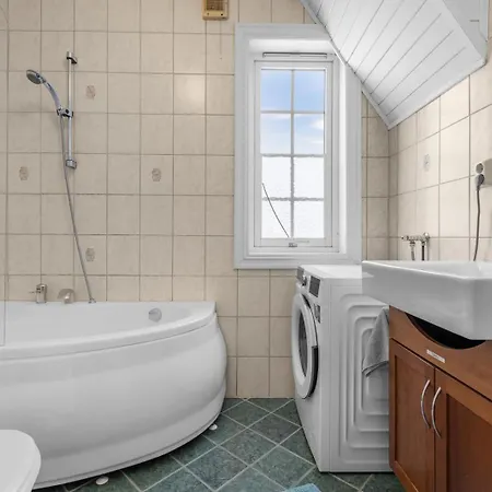 Sentral I Klassisk Hus! *