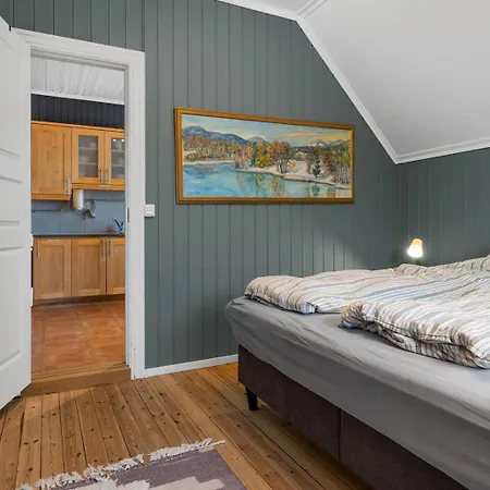 Sentral I Klassisk Hus! Apartman *