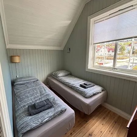 Sentral I Klassisk Hus! Apartment