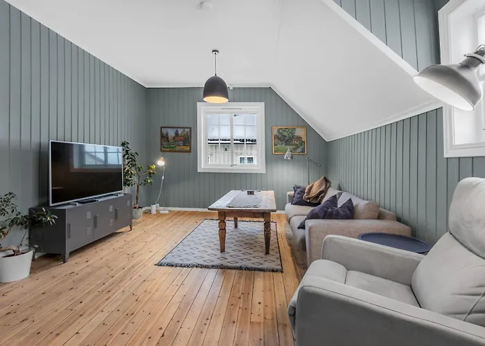 Sentral I Klassisk Hus! Apartament *