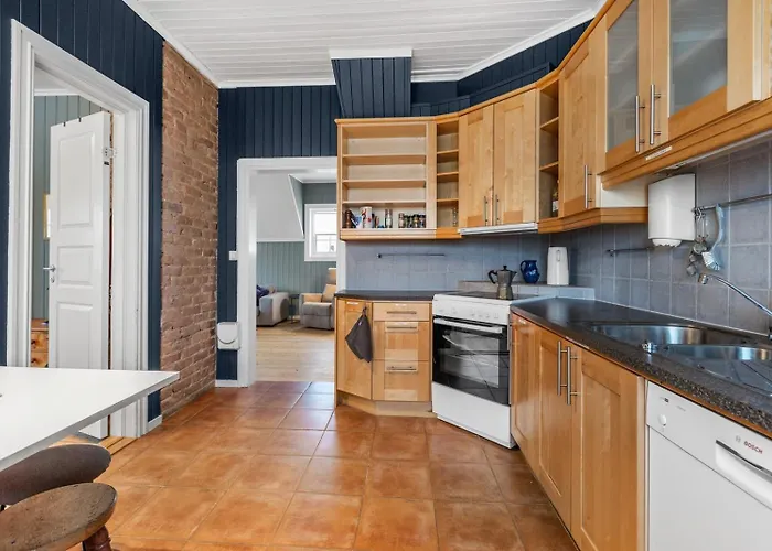 Sentral I Klassisk Hus! Apartament Lillehammer